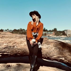 Meet your Posher, Tiffani